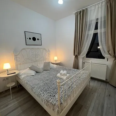 Center Apartment