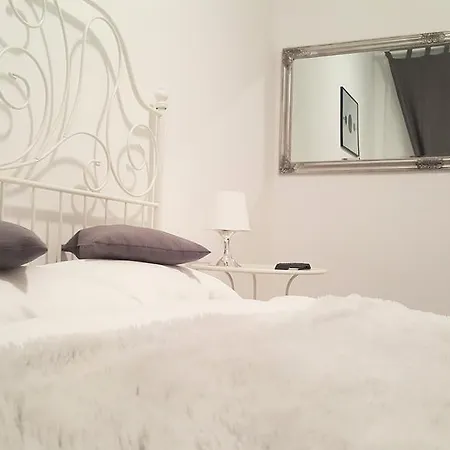Apartment Center *